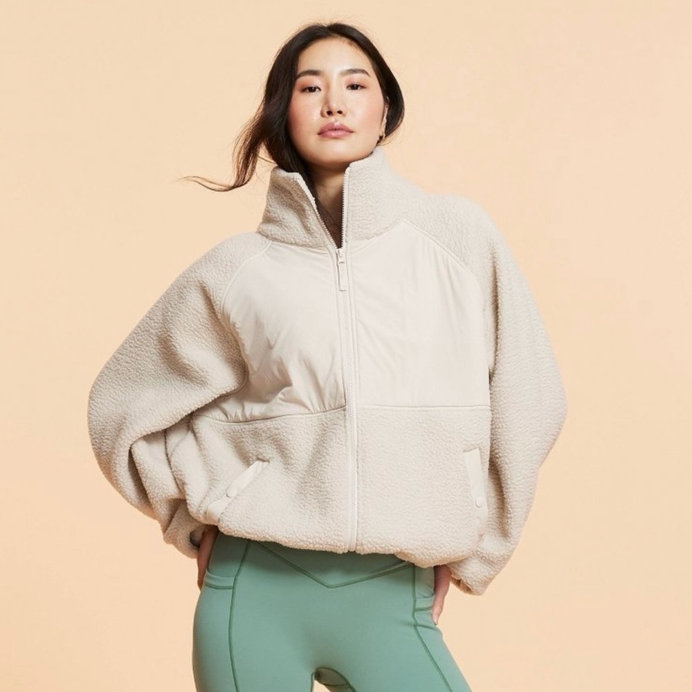 Blogilates x Target Campfire Fleece Sherpa Jacket size S